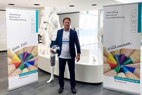 Ottobock-Chef Arne Jörn für 25 Jahre REFA-Treue ausgezeichnet